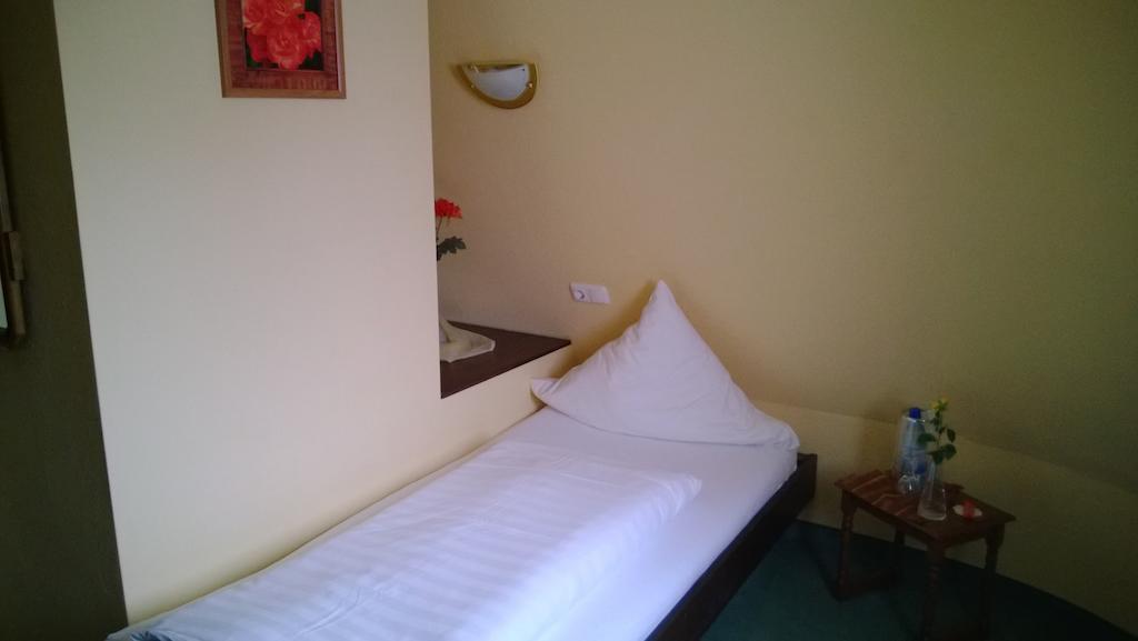 Landhotel Vierjahreszeiten Bad Königshofen im Grabfeld Cameră foto