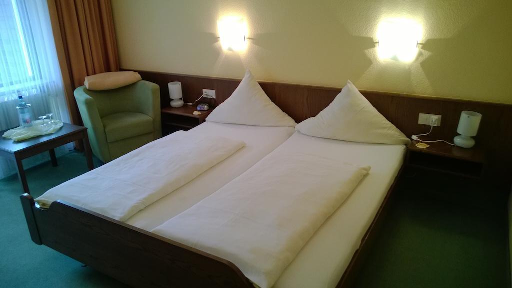 Landhotel Vierjahreszeiten Bad Königshofen im Grabfeld Cameră foto